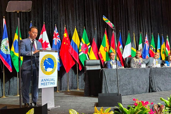 Delegación venezolana participa en 56ª reunión anual del Banco de Desarrollo del Caribe