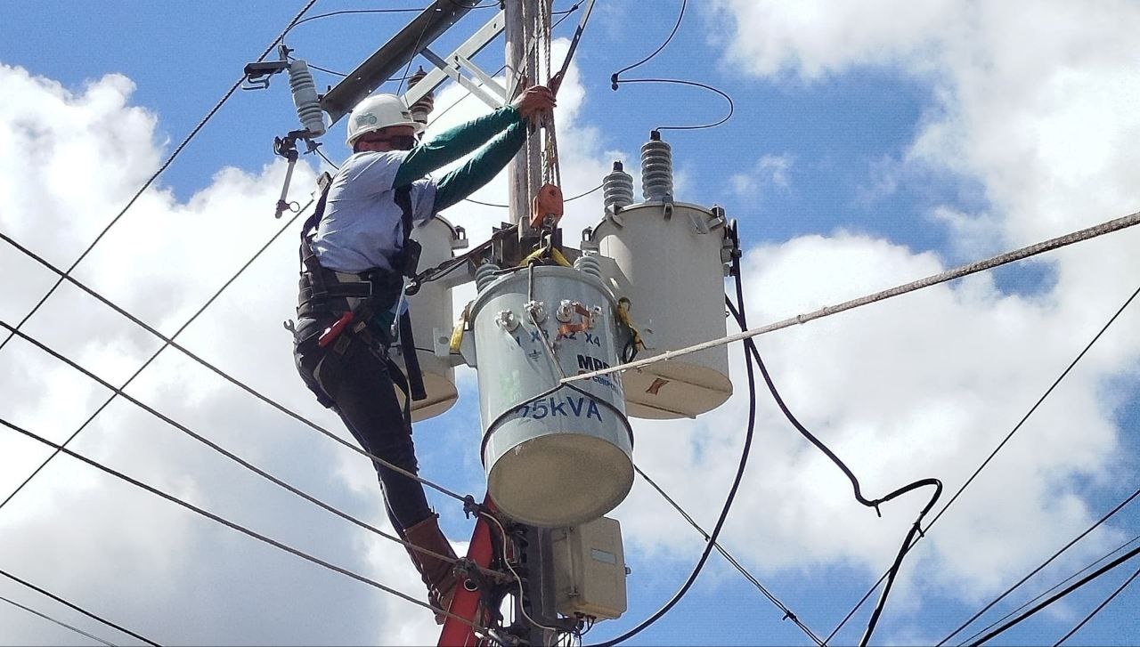 Corpoelec restableció 95% del servicio eléctrico en el estado La Guaira