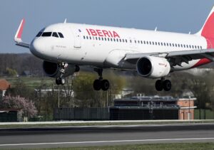 Iberia reanudará vuelos regulares entre España y Venezuela el 9 de julio