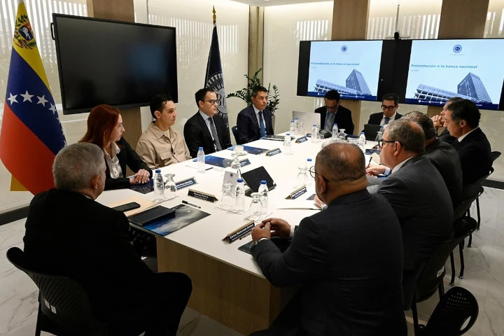 BCV y el Ejecutivo Nacional estrechan coordinación técnica con la banca