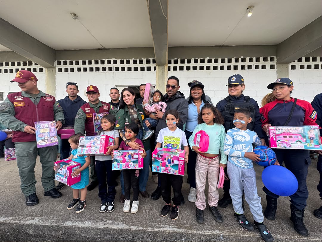 Alegría y atención integral llegó a niños de los campamentos transitorios de Tovar