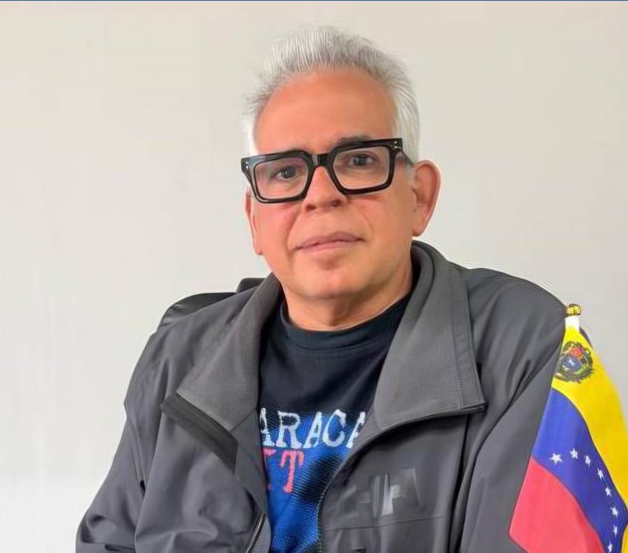 Ministro de Ecosocialismo, Nelson Rodríguez, desmiente que escombros de La Guaira se lancen al mar
