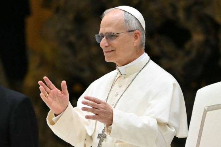 Papa León XIV llama desde Castel Gandolfo al diálogo ante conflictos armados