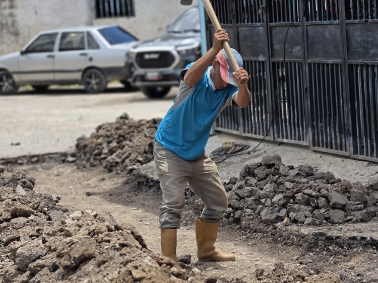 Sustitución de colector mejoró red de aguas servidas en Las Tejerías