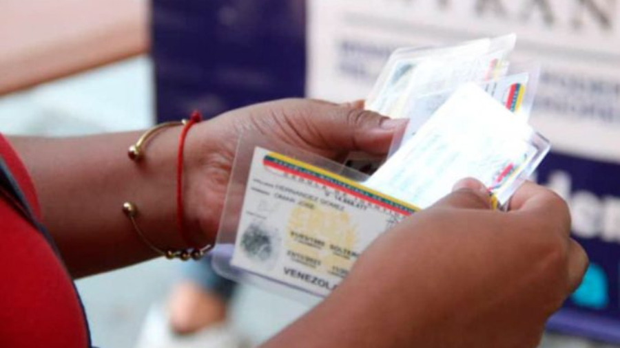 Saime despliega operativo de cedulación para afectados por los sismos en La Guaira