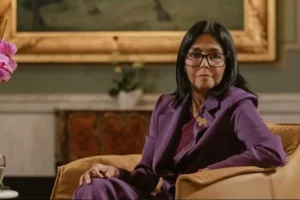 Presidenta Delcy Rodríguez figura central en la portada de la revista Time