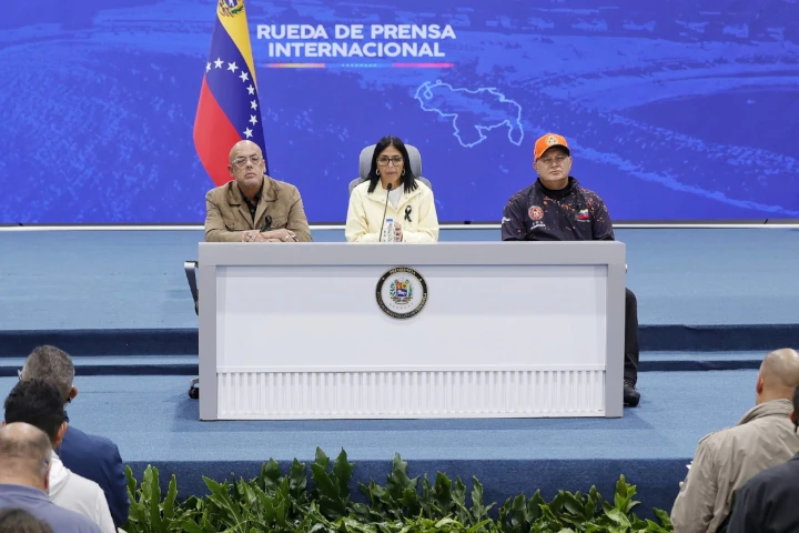 Ejecutivo nacional crea fondo de 200 millones de dólares para la construcción de infraestructuras