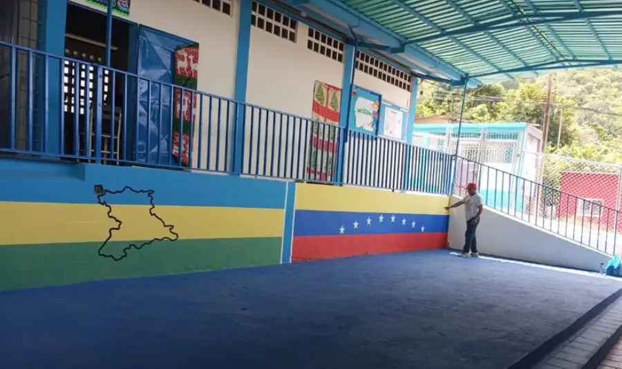 Ministerio de Educación emite directrices para continuación del curso escolar en Venezuela