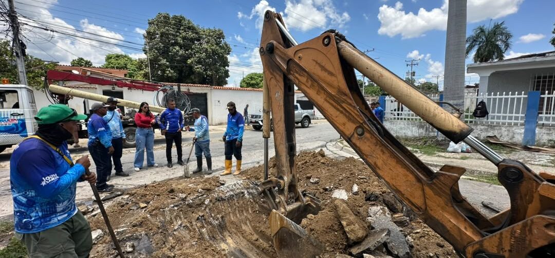 Alcaldía de MBI encabeza esfuerzos para restablecer el servicio de agua en La Candelaria