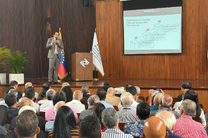 Gobierno y organismos internacionales abordaron normas sismorresistentes en seminario en la UCV