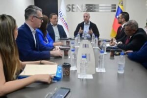 Seniat avanza en la transformación tributaria con participación de expertos y gremios profesionales