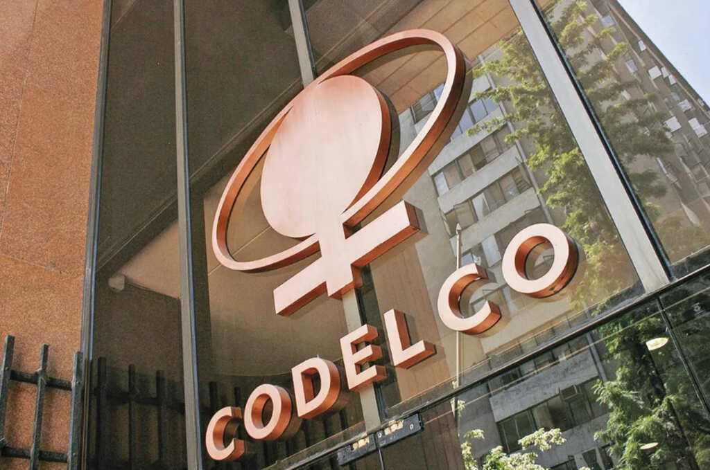 Rechazo transversal en Chile a privatizar empresa del cobre