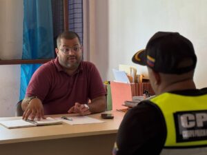 Evalúan planes de prevención de riesgos en Urdaneta tras fuertes lluvias