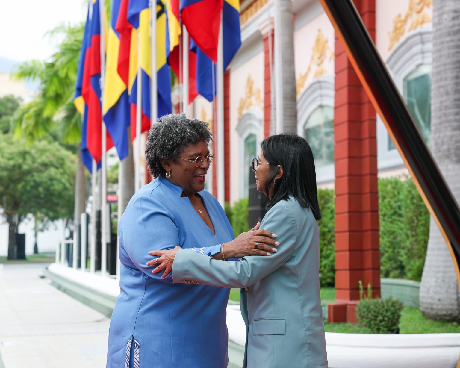 Presidenta Delcy Rodríguez recibió con honores a la Primera Ministra de Barbados, Mia Mottley