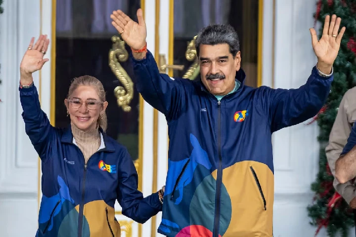 Nicolás Maduro: Dios siga acompañando a los pueblos del mundo en el camino de la paz