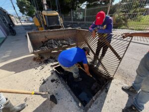 Mantenimiento de calles y alumbrado ocupa agenda de trabajo en Lamas
