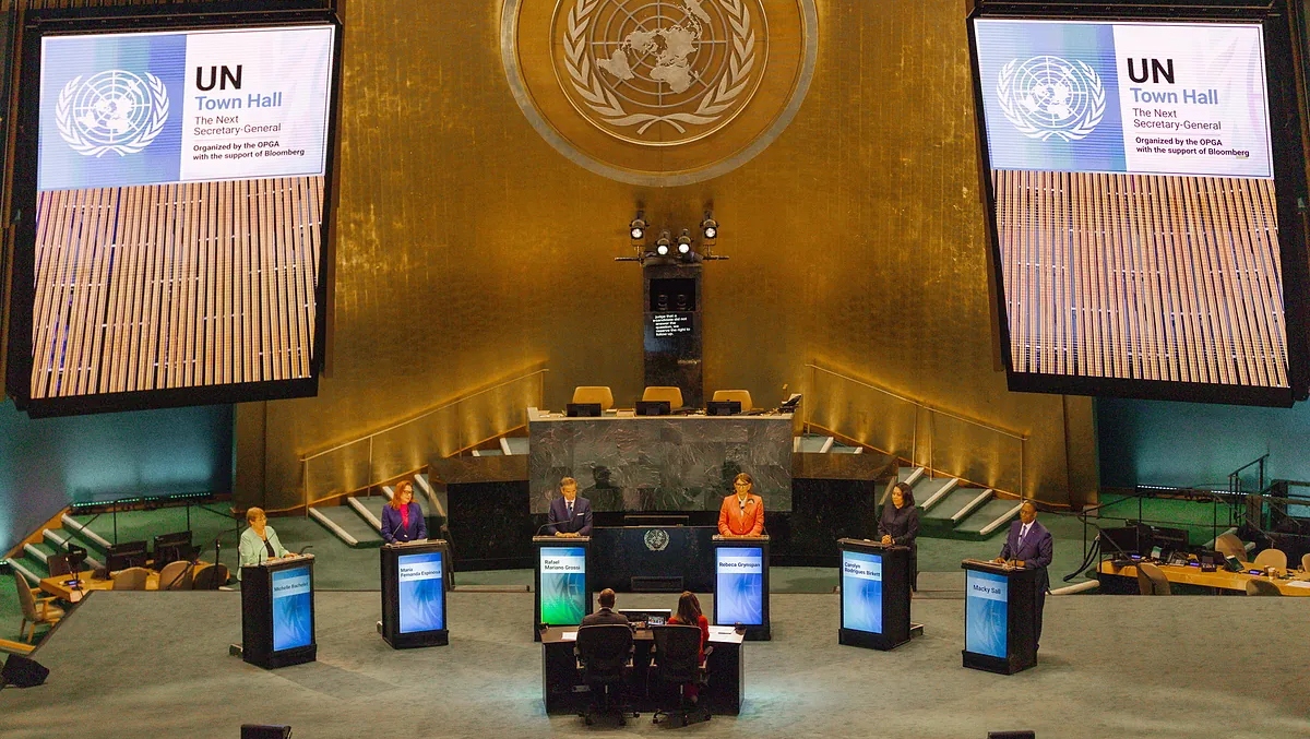 Cuatro mujeres y dos hombres compiten por la Secretaría General de la ONU