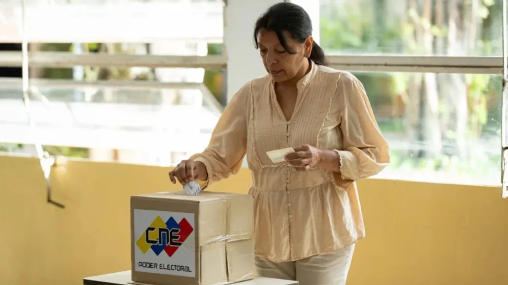 Más de 5.400 comunas afinan proyectos rumbo a la Consulta Popular Nacional