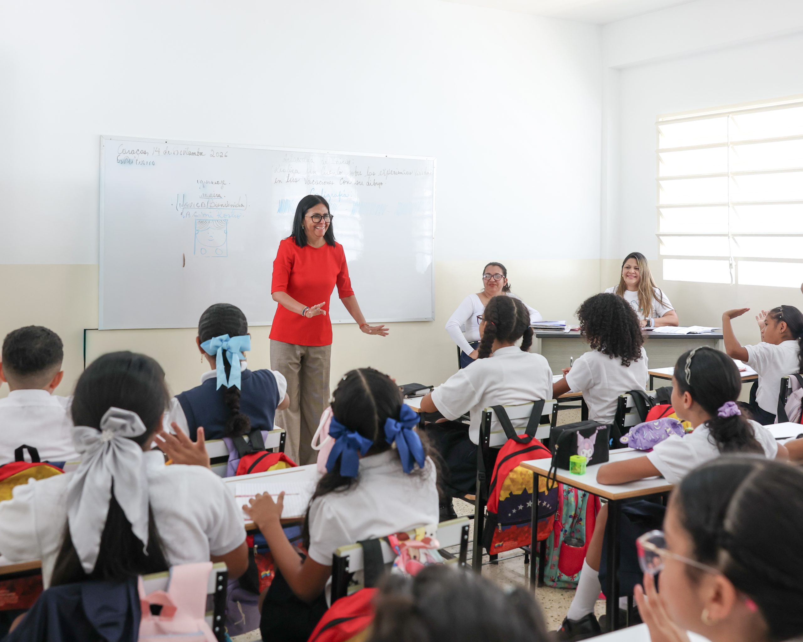 Presidenta Delcy Rodríguez acompañó retorno a clases 2026 desde EBN Elías Toro en Caracas