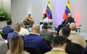 Presidenta Delcy Rodríguez lideró reunión de trabajo con gobernadores, alcaldes y Alto Mando Político