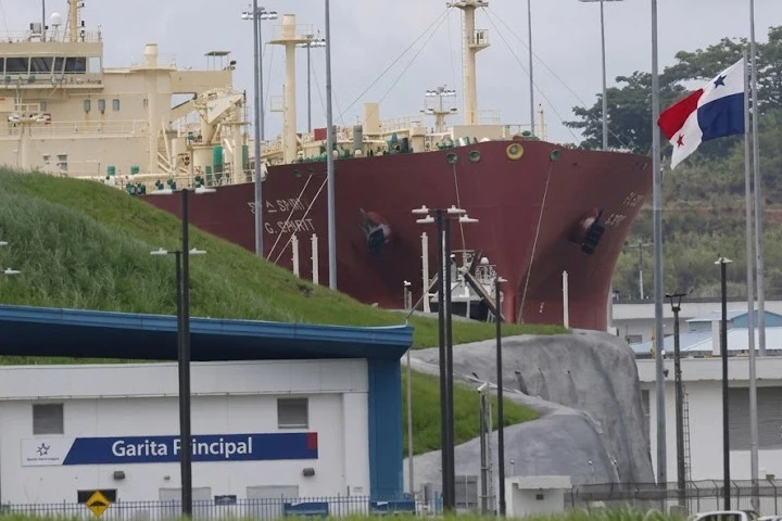Canal de Panamá aplica primera restricción de tránsito en 2026 debido a sequía