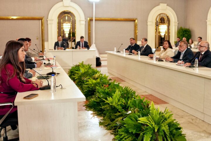 Inicia segunda jornada de diálogo entre representantes de la Asamblea Nacional y exdiputados de 2015