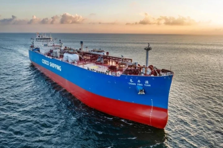 China completa su primer buque de gas licuado de diseño propio