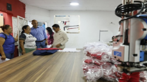 Ministerio de Educación entregará bolsos y uniformes a un millón de niños