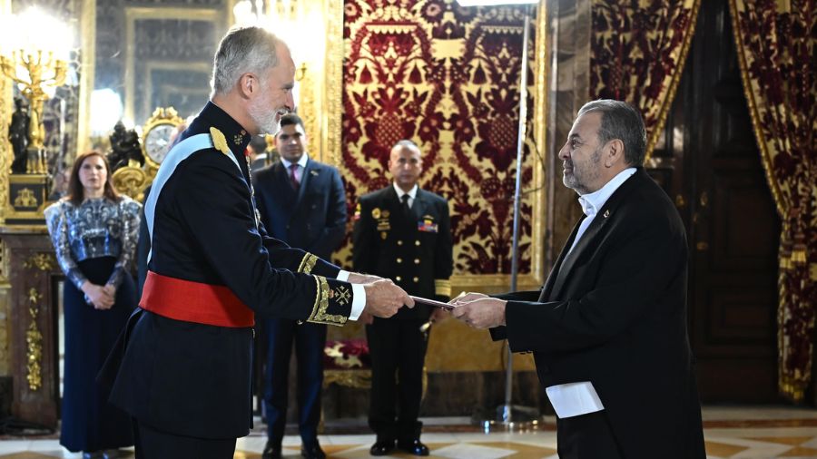 Embajador Timoteo Zambrano entrega sus credenciales al rey Felipe VI