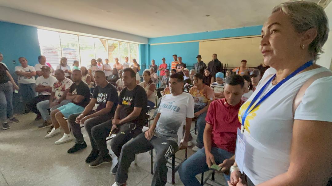 Habitantes de Revenga atendieron el llamado con civismo