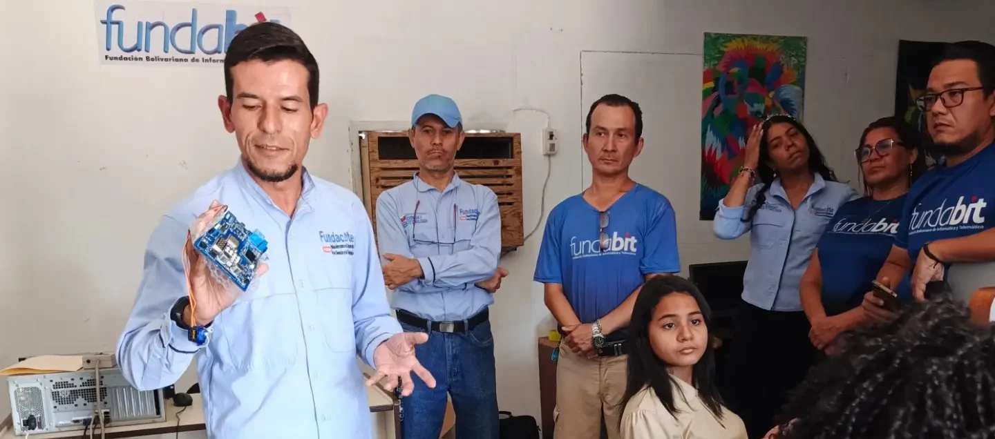 Mincyt Aragua entregó kits “Pequeños Ingenieros” en Mariño