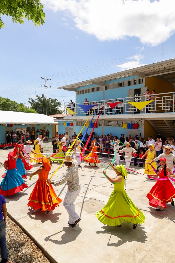 Inaugurado Preescolar Nacional «Apacuana» en Libertador