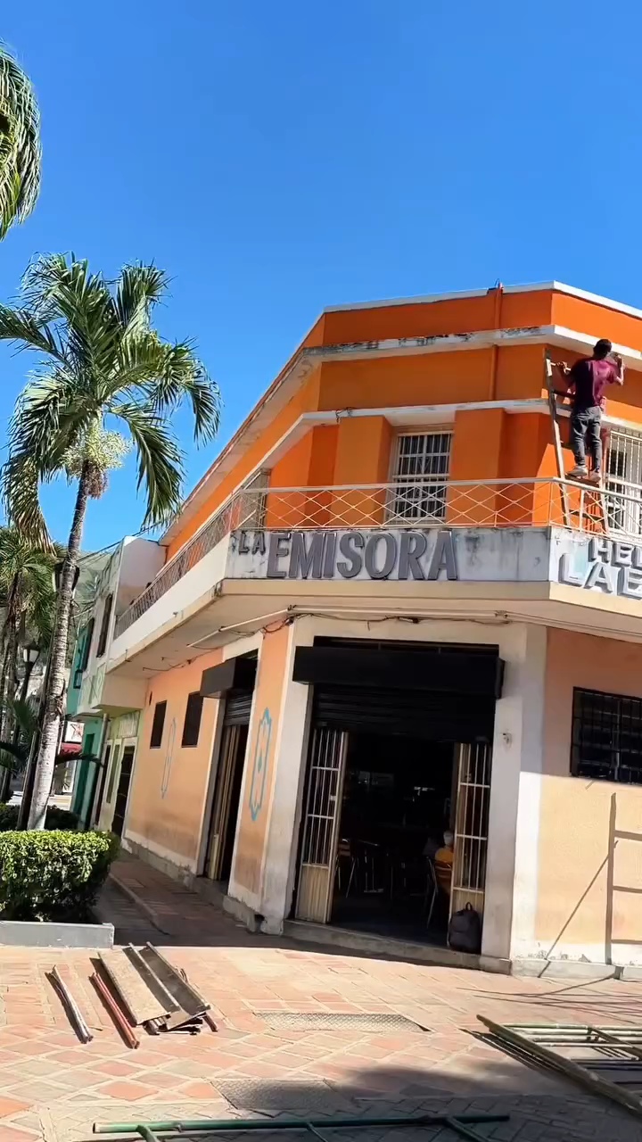 Alcaldía de Ribas inició trabajos de rehabilitación de la Heladería La Emisora 