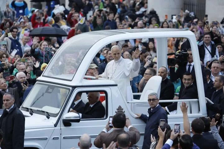 Papa León XIV retoma las audiencias generales tras su operación