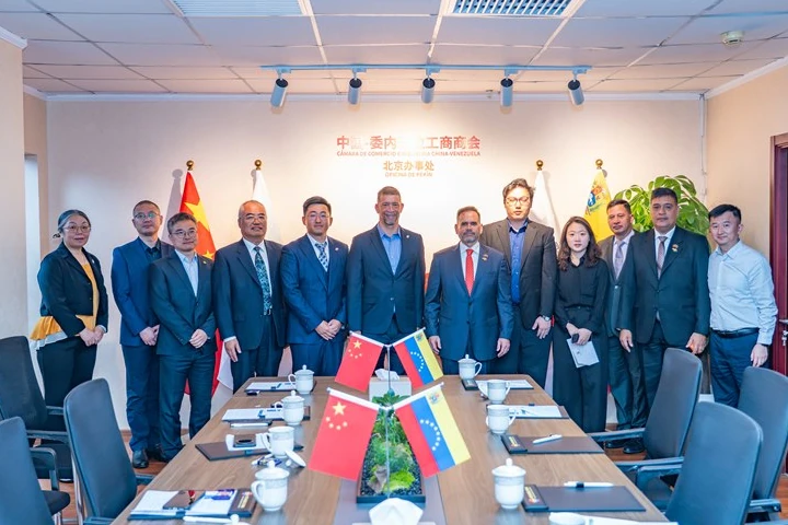 Inauguran oficina central en Beijing de la Cámara de Comercio e Industria China-Venezuela