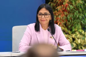 Presidenta Delcy Rodríguez anuncia suspensión de la obligatoriedad de máquinas fiscales