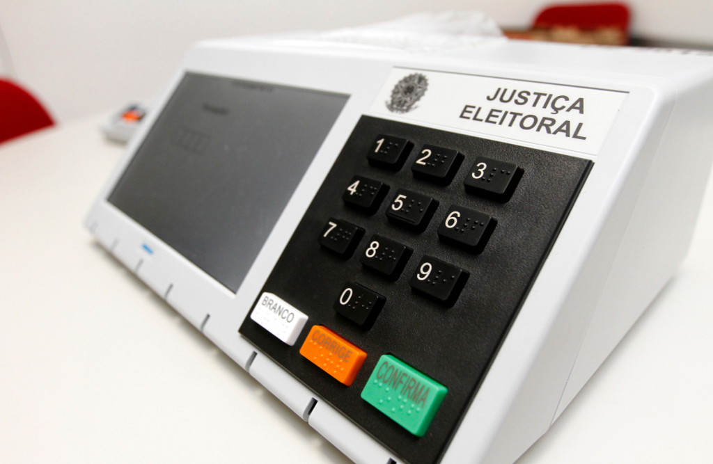 Brasil recibió a observadores internacionales para elecciones